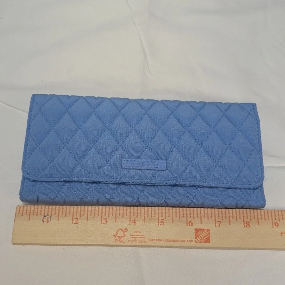 Vera Bradley Quilted Tri-Fold Wallet Womens OS Blue Microfiber Magnetic Snap - Picture 4 of 7